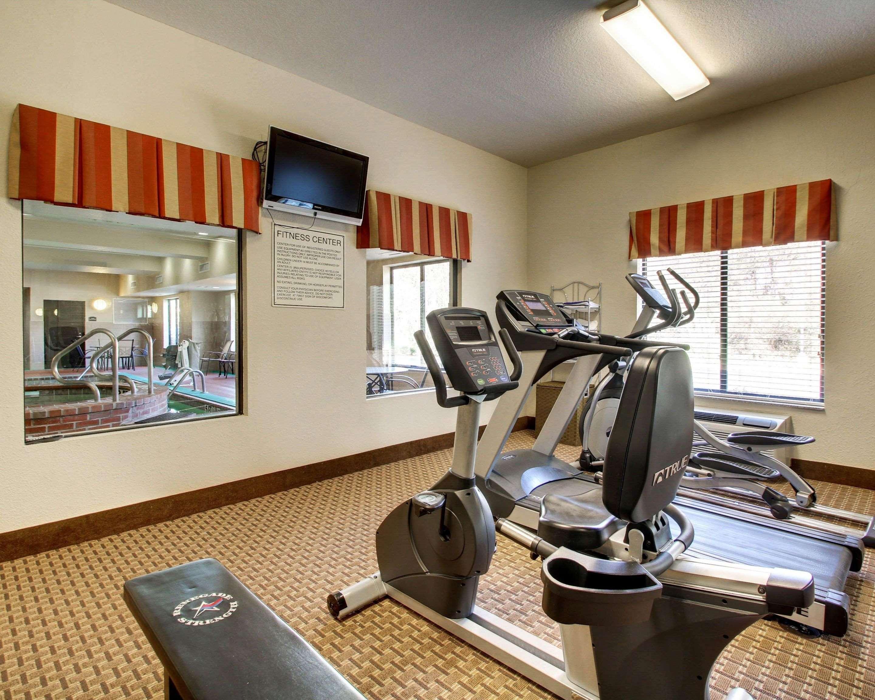 קלינטון Comfort Inn & Suites מראה חיצוני תמונה