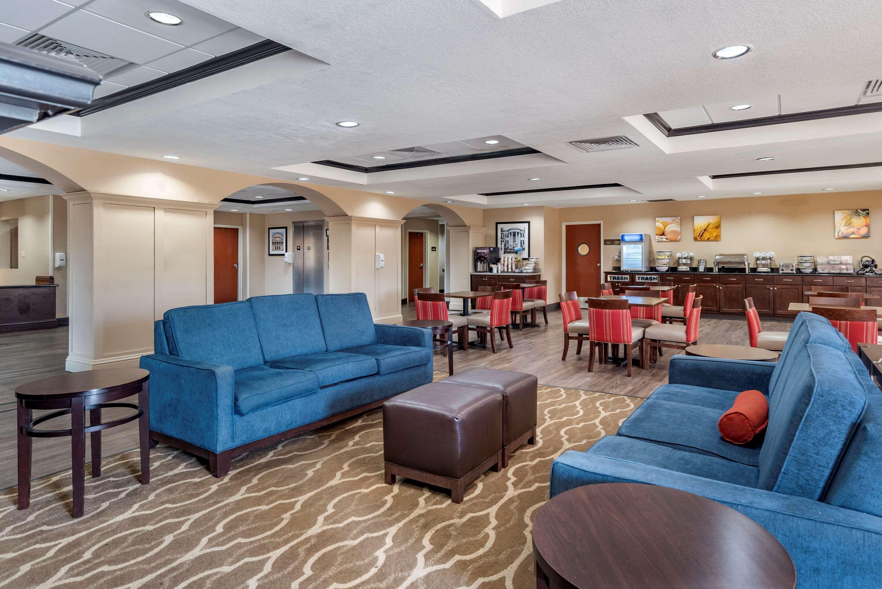 קלינטון Comfort Inn & Suites מראה חיצוני תמונה