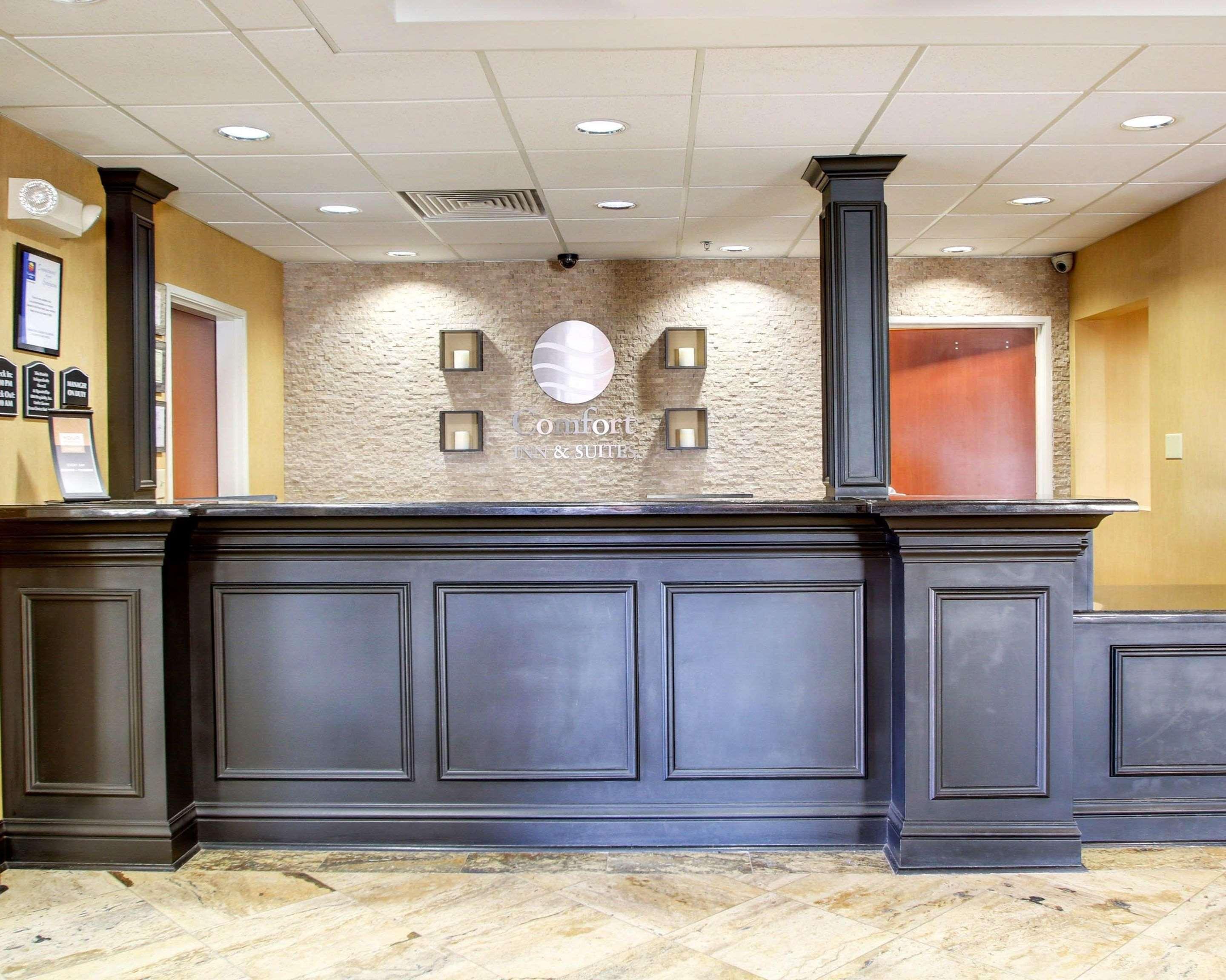 קלינטון Comfort Inn & Suites מראה חיצוני תמונה